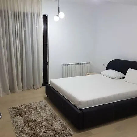 アパート Raldar Mamaia Nord ナボダリ