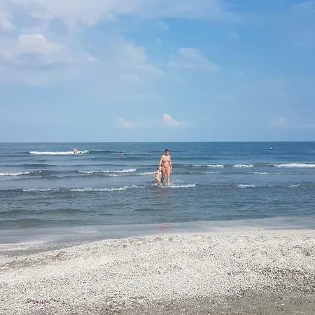 アパート Raldar Mamaia Nord ナボダリ